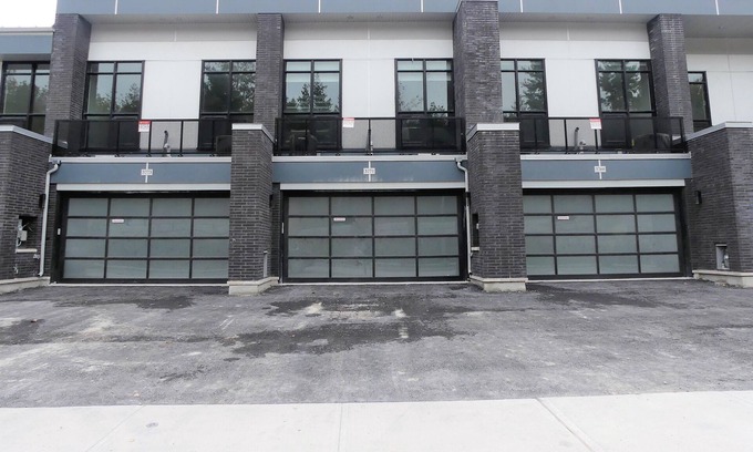 Innisfil House | Harbour Haven! Waterfront escape at Friday Harbour resort