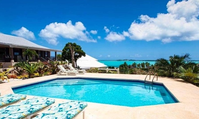 George Town Villa | Harbour Master Estates