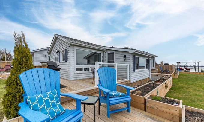 Wellington House | Harbour View Cottage at The Birch