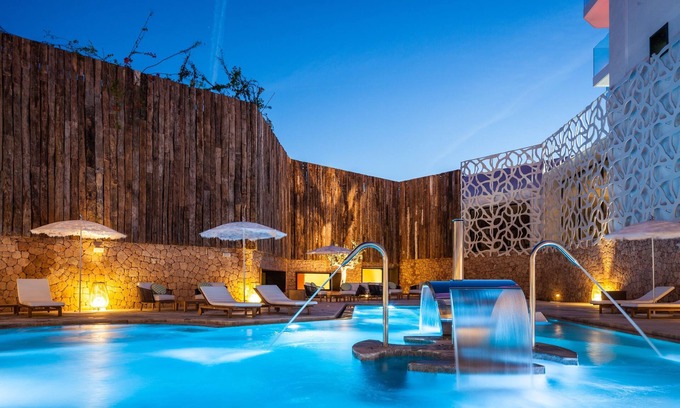 Sant Jordi de Ses Salines Hotel | Hard Rock Hotel Ibiza