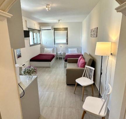 Paiania Apartment | Harihara Guesthouse near Airport