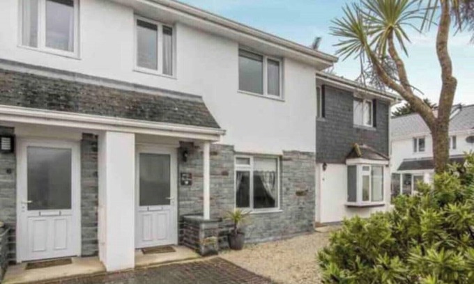 Padstow House | Harlyn Bay Beach, Harlyn, Padstow, North Cornwall