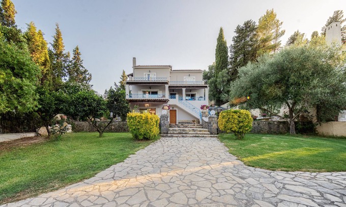 Corfu Town Apartment | Harmony Garden