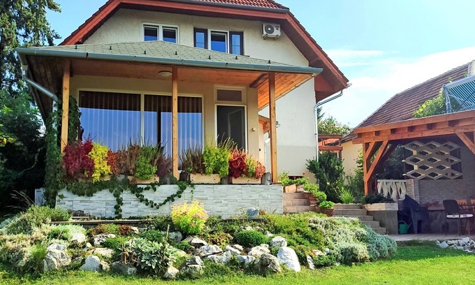 Miskolc-Tapolca Apartment | Harmony of romance and nature for two, in a double bedroom