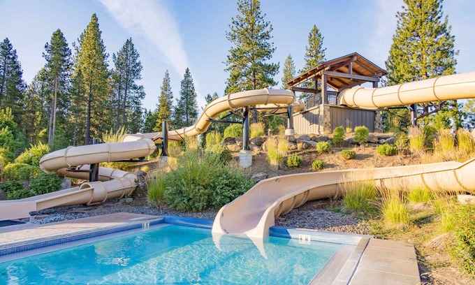 Sunriver House | Harper Getaway, Fenced Yard, Pet Friendly, Hot Tub