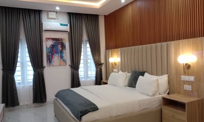 Ofin Apartment | Harris Apt - Absolute finest