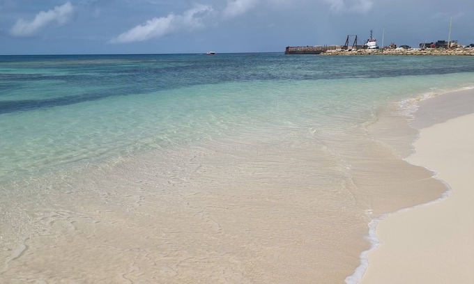 Barbuda Cottage | Harrys Cottages Cottage 5 Right on the Pink Sand