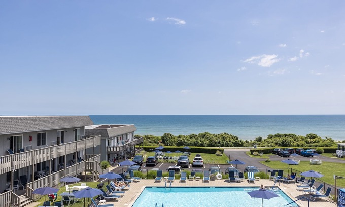 Montauk Hotel | Hartmans' Briney Breezes Beach Resort