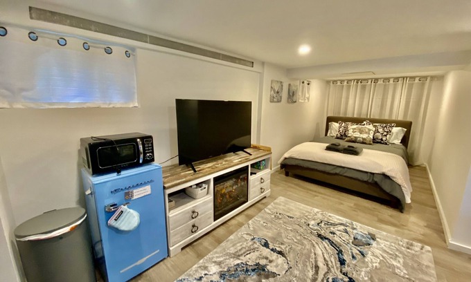 Hartsdale Apartment | Hartsdale Escape: 35 minutes to midtown Manhattan