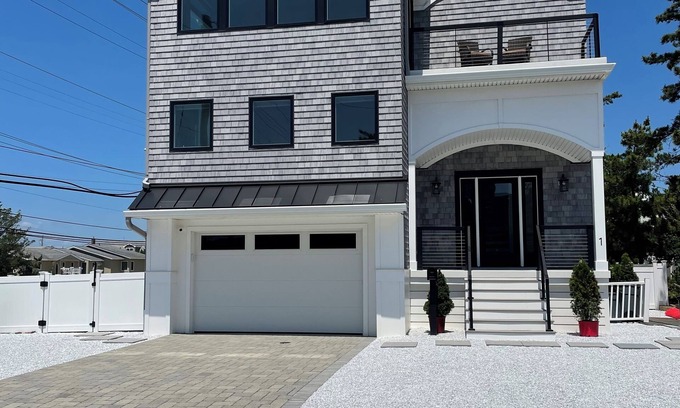 Harvey Cedars House | Harvey Cedars, NEW CONSTRUCTION 2024! 5 Br, 4.5 baths, Ocean block!