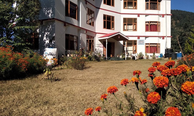 Shimla House | Hassan Valley Retreat near Shimla Forest Sanctuary