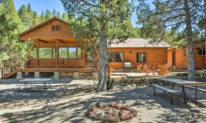 Mammoth Creek Cabin | Hatch Retreat w/Deck, Grill & Creek Access!