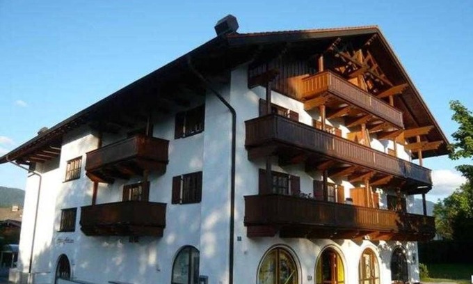 Bad Wiessee Apartment | Haus Adrian - In the Alpenland - Ferienwohnung Im Alpenland