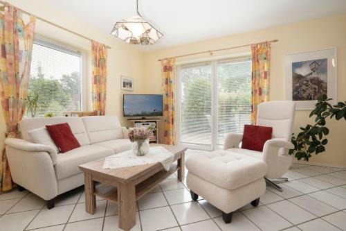 Malente Apartment | Haus am Hügel