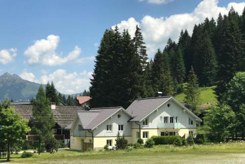 Gargellen Apartment | Haus Capricorn - Garten Appartement