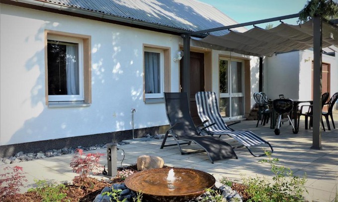 Bietegast House | Haus Charenza