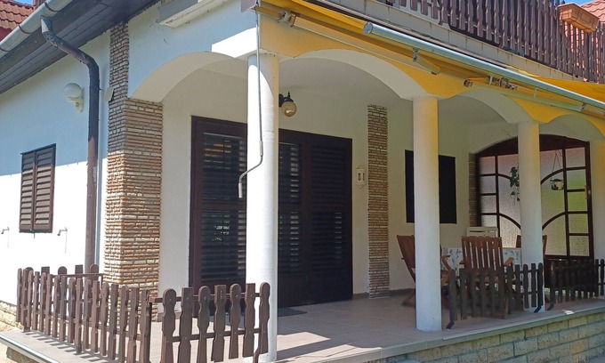 Koroshegy House | Haus in Ruhiger Umgebung