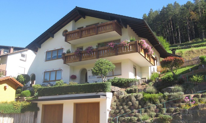 Baiersbronn Apartment | Haus Marlene - Ferienwohnung, 4 Pers., Südbalkon