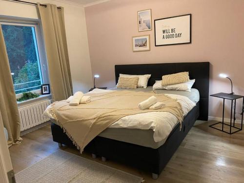 Altenessen-Nord Apartment | Haus mit Garten - Kingbett - WIFI - Parkplatz