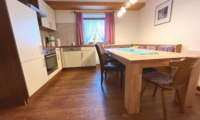 Sankt Leonhard im Pitztal Apartment | Haus Paula - Brüggler's Ferienhäuser