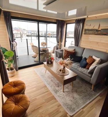 St. Andreas Boat Rental | Hausboot AHOY Masal