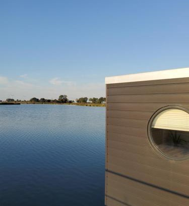 Wangerland Apartment | Hausboot Wangermeer Nordsonne12 mit Sauna