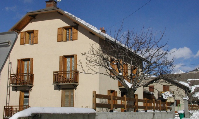 Villar-Saint-Pancrace Ski Chalet | HAUTES ALPES DU SUD, BRIANCON EN CHALET de 15 + 3 pers, 6 SALLES DE BAIN WC