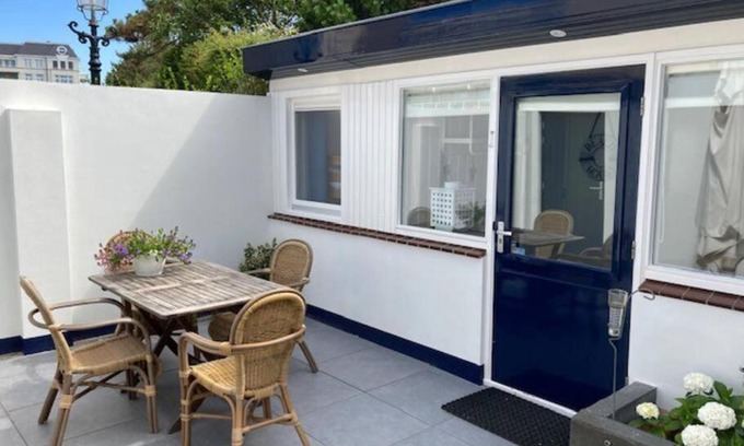 Noordwijk Apartment | Have a nice stay! - Beachhouse Stranddistel 100m from the beach
