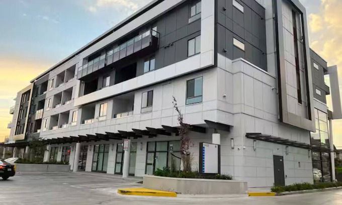 Newton Condo | Have fun with the entire family at this centrally located and modern condo.