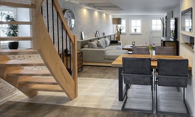 Luegde House | Have fun with the whole family in this stylish accommodation.