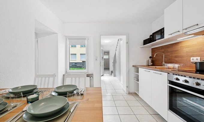 Andernach House | Haven of peace for people & dogs with terrace