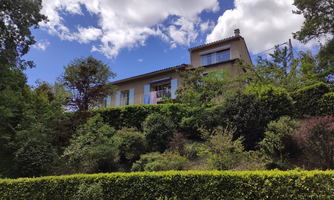 Pierrelongue House | Haven of peace in Drôme Provencal with large garden by the river