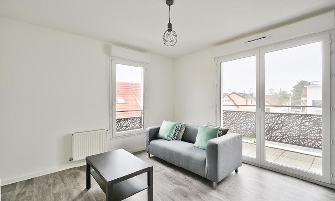 Les Pavillons-sous-Bois Apartment | Havre de paix près de l'Ourcq
