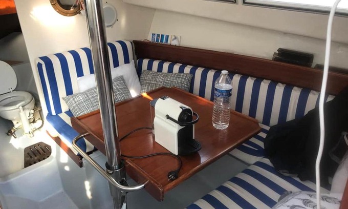 Le Port Boat Rental | Havre de Paix