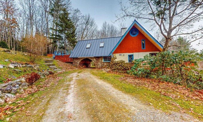 Pittsfield House | Hawk 1