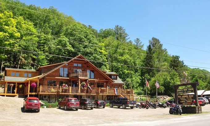The Forks Cabin | Hawks Nest Lodge And Restaurant