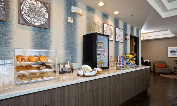 West Alameda Hotel | Hawthorn Suites by Wyndham Oakland/Alameda