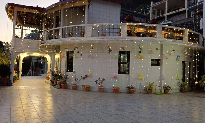 Bhowali Hotel | Haya palace With Best Facilities