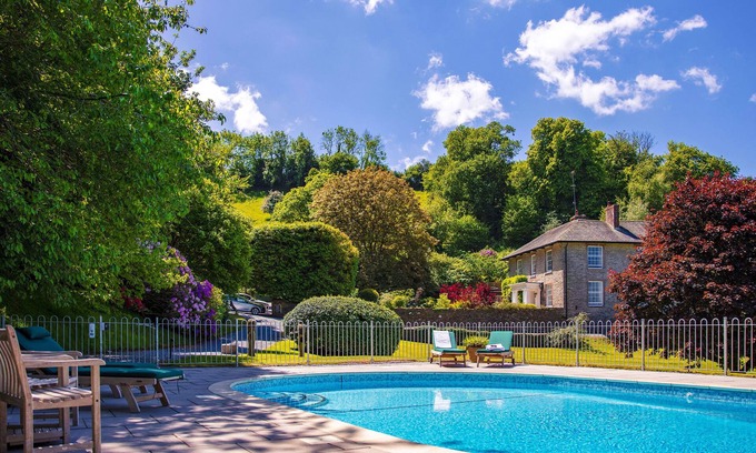 Totnes Cottage | HAYTOR COTTAGE, luxury holiday cottage, with pool in Cornworthy