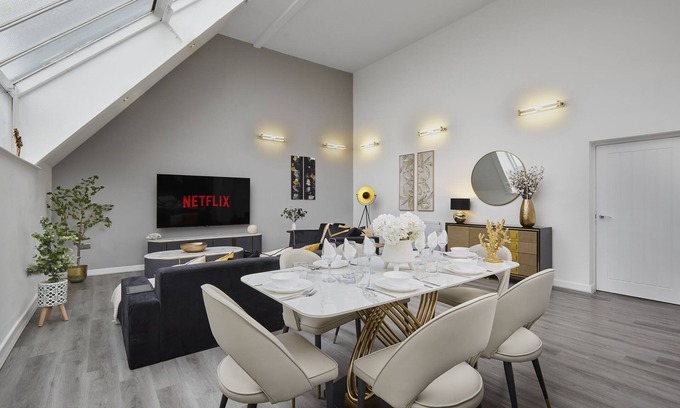 Bradford House | Hayy Exclusive Townhouse