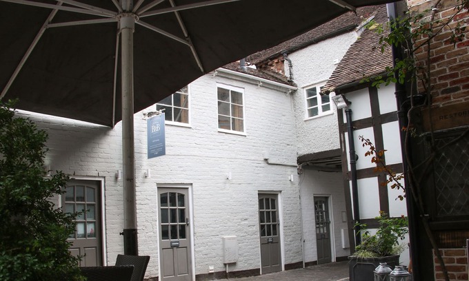 Bridgnorth Apartment | HAZEL COTTAGE, character holiday cottage in Bridgnorth