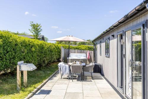 Lifton House | Hazel Lodge, 27 Roadford Lake Lodges