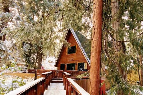 Sierra Cedars House | Hb Hideaway Boho Treehouse Vibes In The Pines