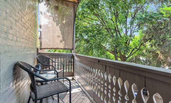 Harrisburg - Hershey Apartment | HBG-Hershey 2BR Private Balcony Shipoke Classic