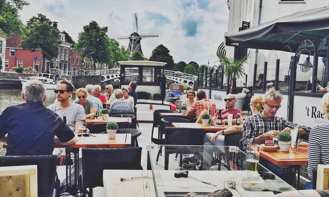 Dokkum Hotel | HCR 't Raedhus