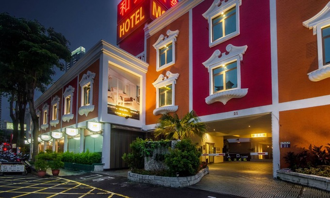 Xitun District House | HE&LE Design Hotel