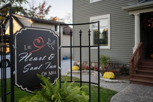 Kingsville Hotel | Heart and Soul Inn