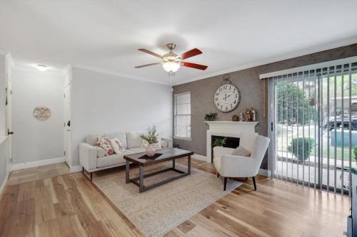 Far North Dallas Apartment | Heart of Dallas - Cozy Apt 2Bed Pool Green