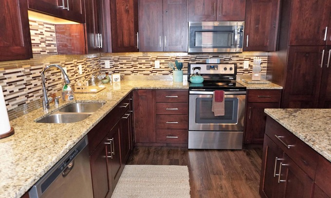Historic Downtown La Crosse Apartment | Heart of Downtown 3rd St. downtown with 2 private apartments