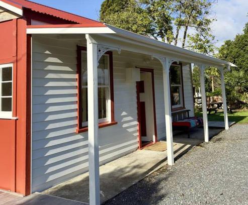 Preece Point House | Heart Of Gold Cottage